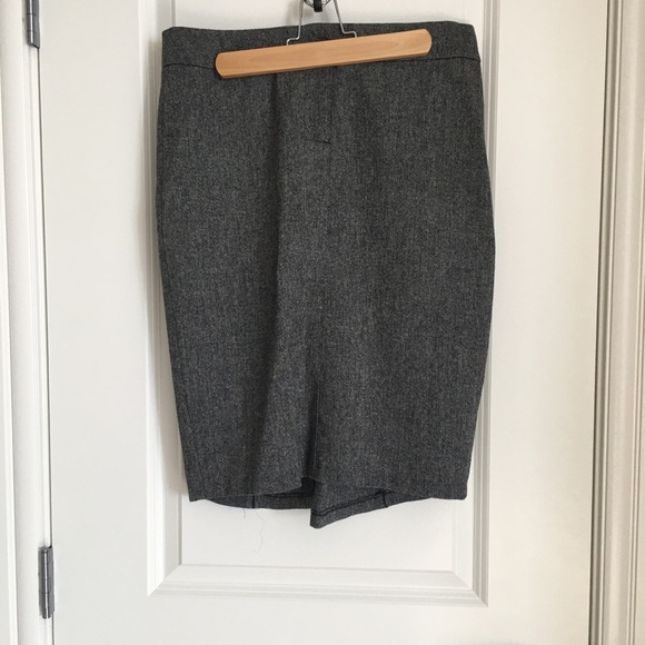 Smart Set blazer/skirt set.Beautiful heather grey. - Picture 4 of 4